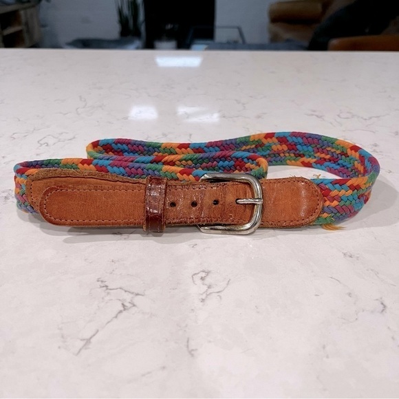VINTAGE 90’s Multicolored Woven and Leather Belt. - Picture 2 of 10